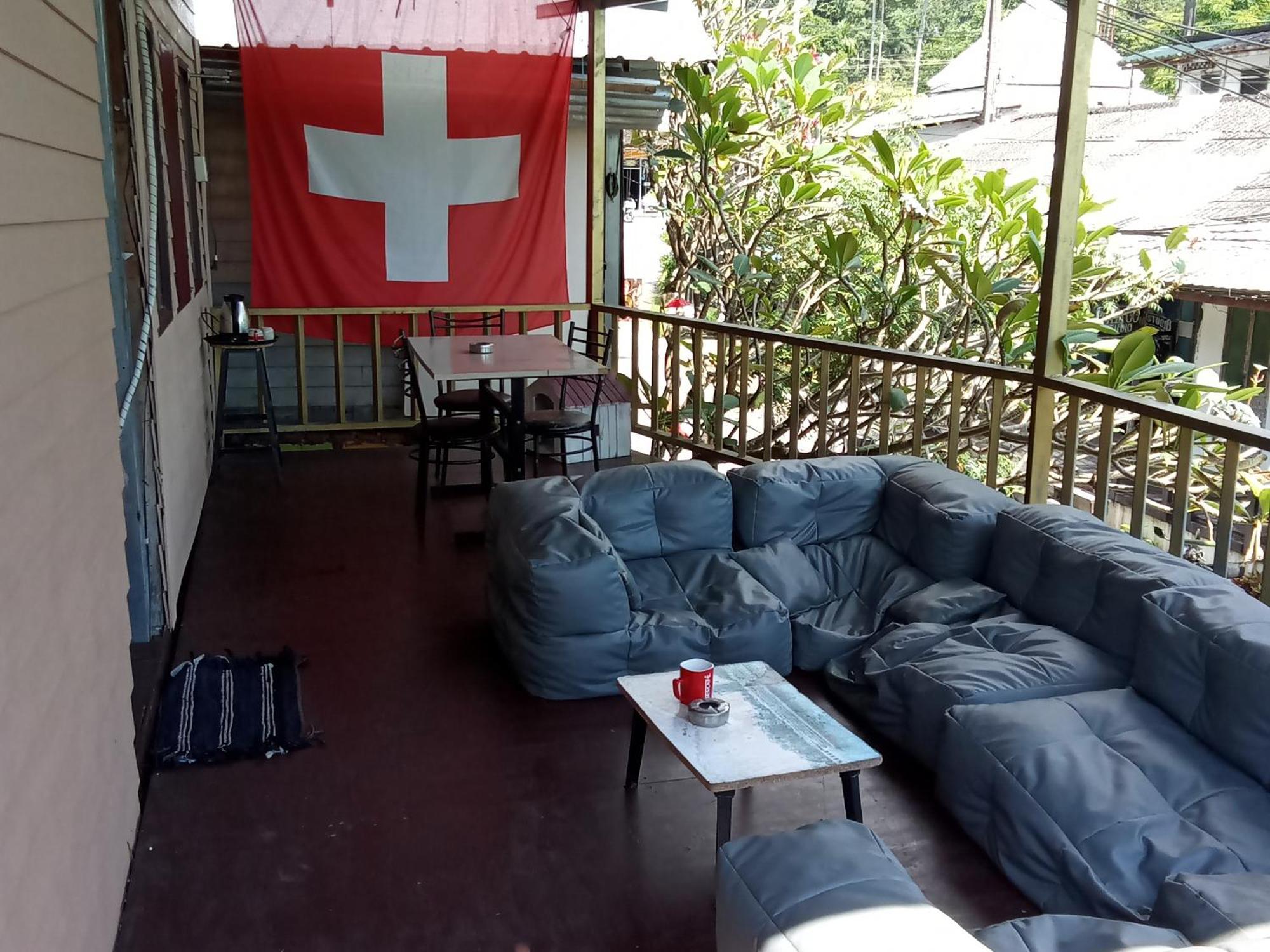 Hotel Crazy Monkey Trat Exterior foto