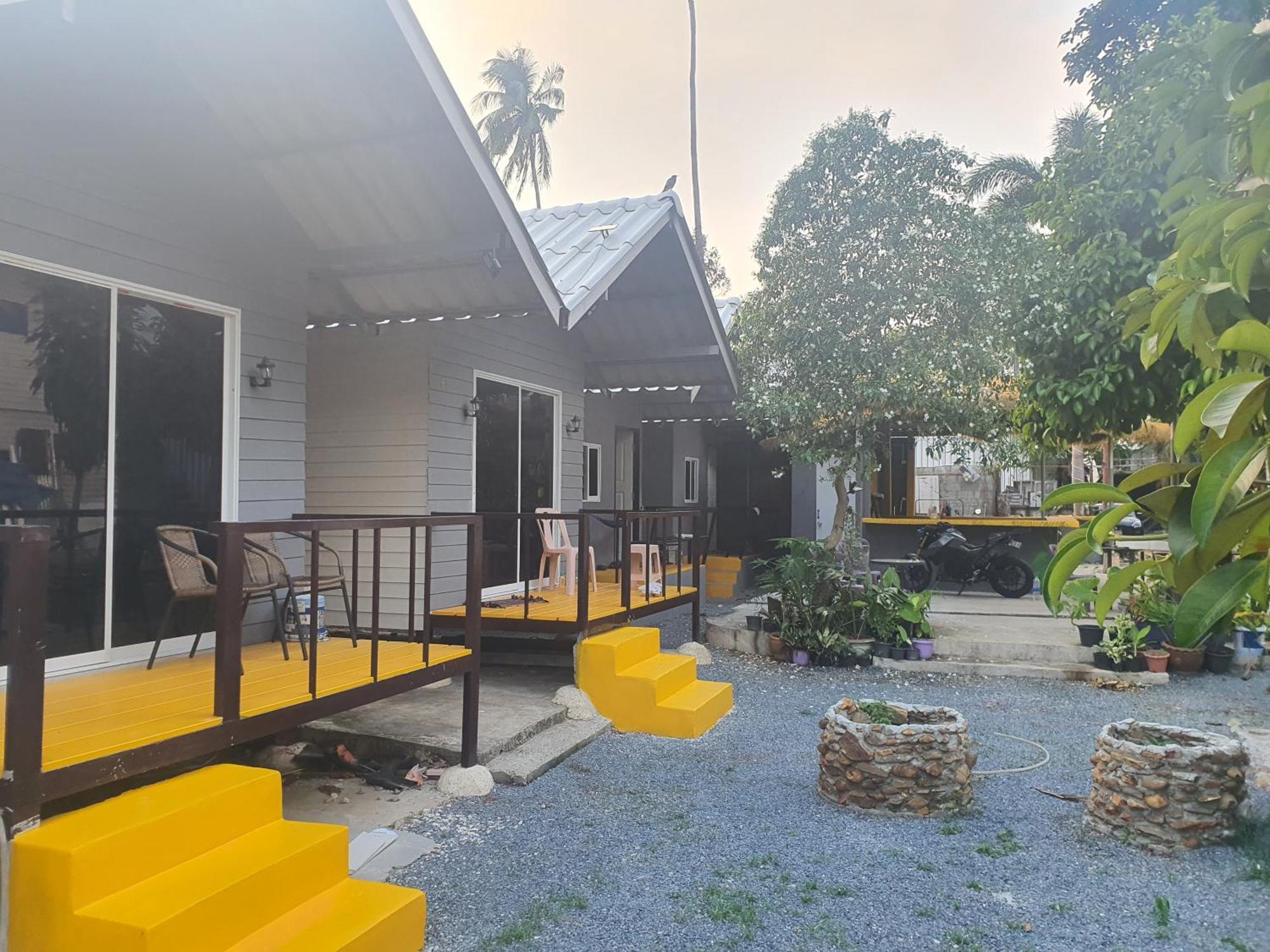 Hotel Crazy Monkey Trat Exterior foto