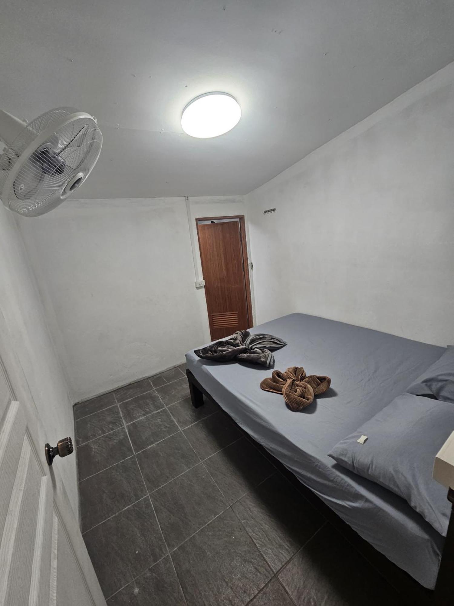 Hotel Crazy Monkey Trat Exterior foto