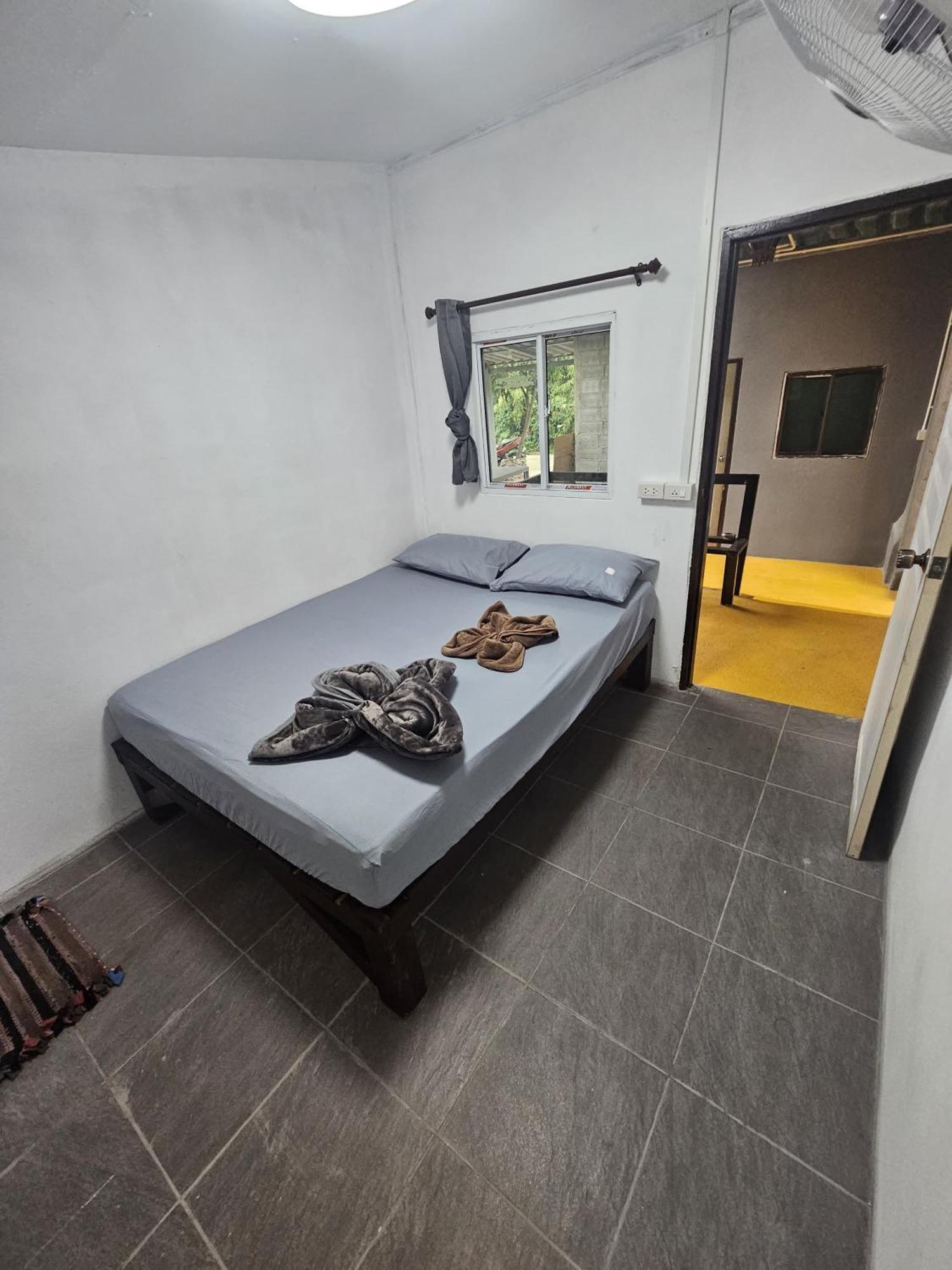 Hotel Crazy Monkey Trat Exterior foto
