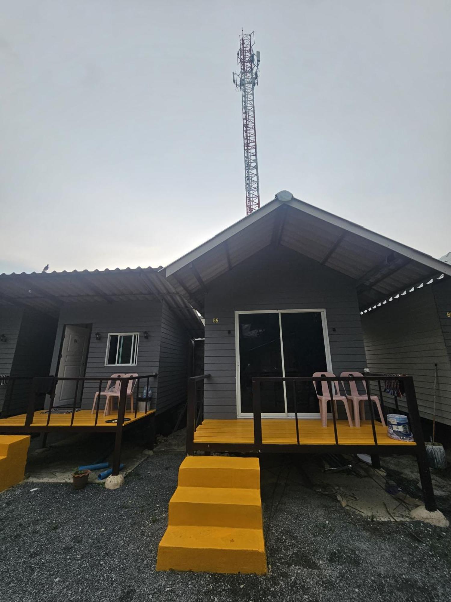 Hotel Crazy Monkey Trat Exterior foto